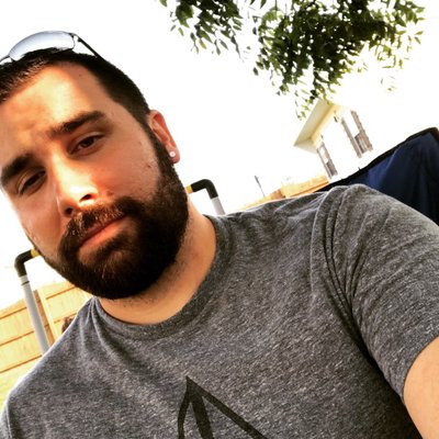 Profile Picture of Jordan Lazarus (@prettyboilaz) on Twitter