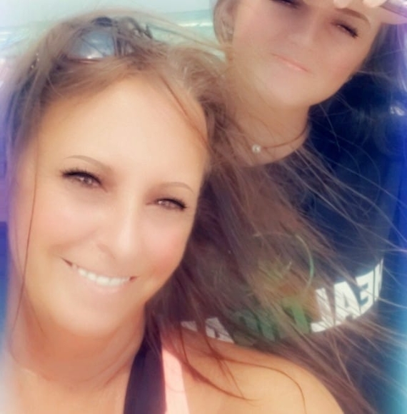 Profile Picture of Traci Marsh bennett (@mimitwo4) on Poshmark