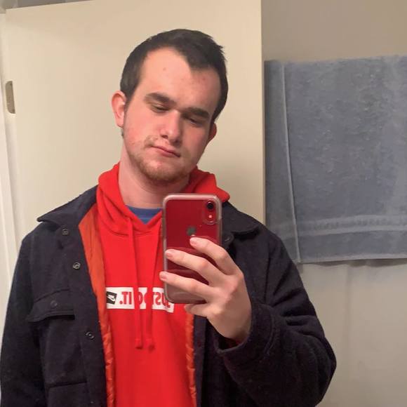 Profile Picture of Daniel Harmon (@danielroksnow) on Poshmark