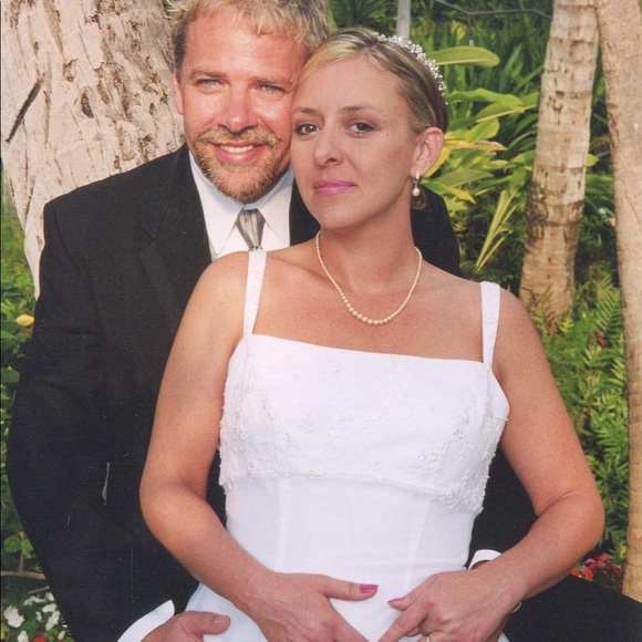 Profile Picture of Julie Worsham (@julieworsham) on Poshmark