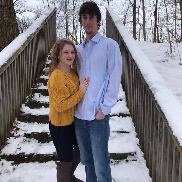Profile Picture of Ashley Greber (@ag2913) on Poshmark