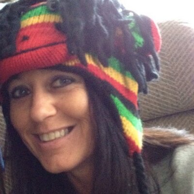 Profile Picture of Beth Livingston (@bethlivingston3) on Twitter