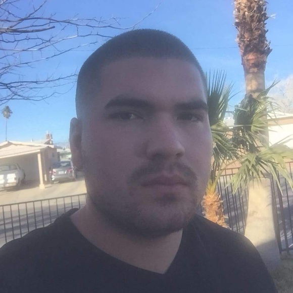 Profile Picture of Jesse Walker (@walker_26) on Poshmark