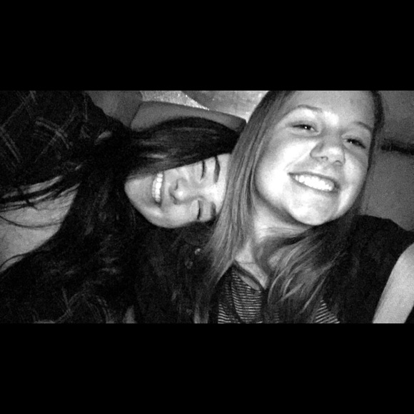 Profile Picture of Bitsy Fee (@bitsyyfee) on Poshmark