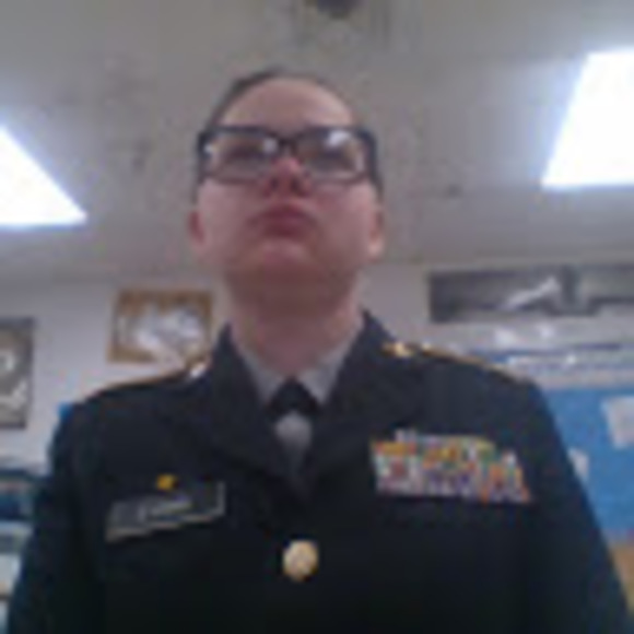 Profile Picture of Jenifer Evans (@jeniferevans) on Poshmark