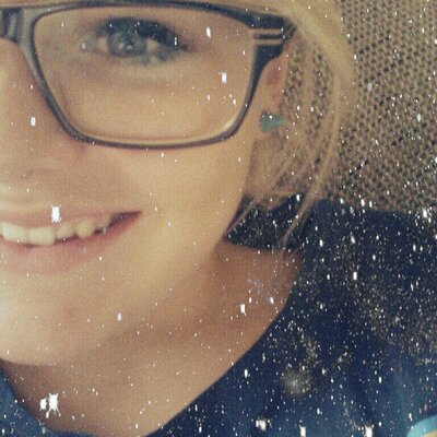 Profile Picture of Anna Schwarzenbacher (@anna_schw) on Twitter