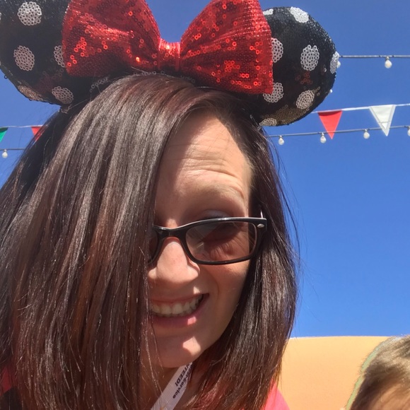 Profile Picture of Kylie Doubek (@kylie_doubek) on Poshmark