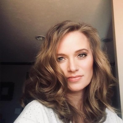 Profile Picture of Lisa Stites (@LisaStites10) on Twitter