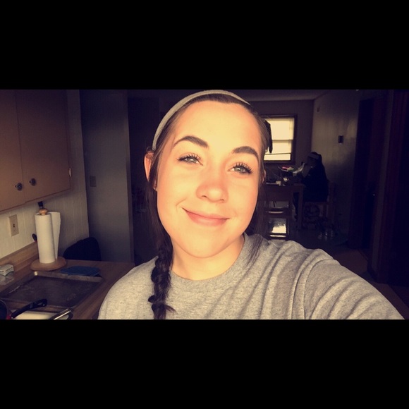 Tyler Brenner - Poshmark Profile Picture of Tyler Brenner (@tcbrenner) on Poshmark