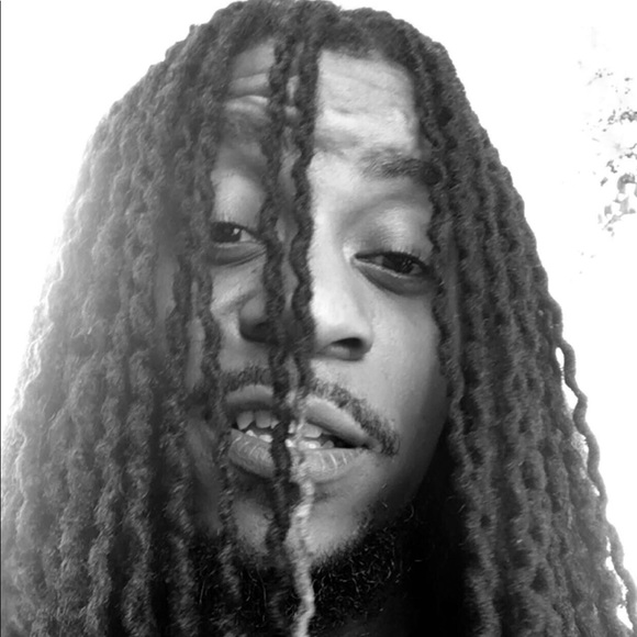 Profile Picture of Tayvon Gasque (@gasque18) on Poshmark