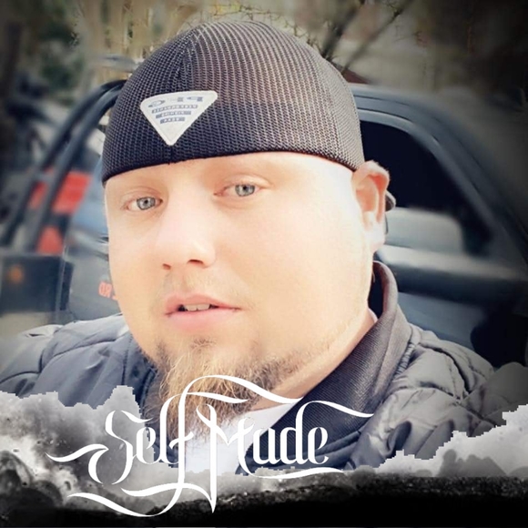 Profile Picture of James Seidel (@jamesseidel87) on Poshmark