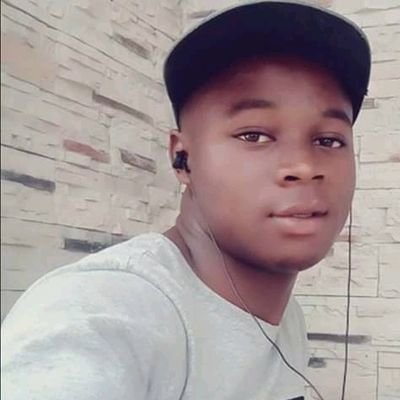 Profile Picture of Petersage (@Petersage13) on Twitter