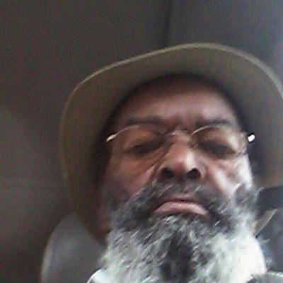 Profile Picture of Raymond Sledgeon Twitter