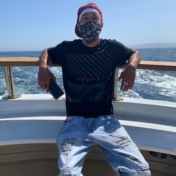 Profile Picture of Wilson Gothe (@wilsongothe) on Poshmark