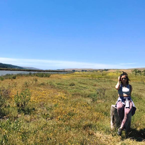 Profile Picture of Lucy Xiong (@lucyyaaams) on Poshmark