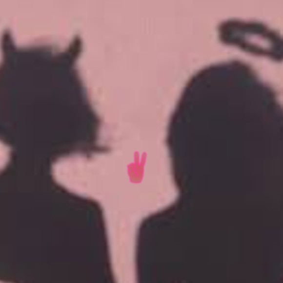 Profile Picture of Kiera Harvey (@7the) on Poshmark