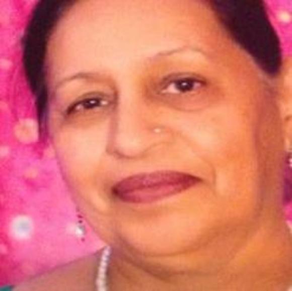 Profile Picture of Baldev Kaur (@singhdds2003) on Poshmark