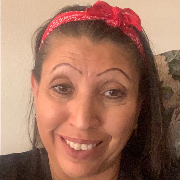 Profile Picture of Geneva Gustum (@gigibaby319) on Poshmark