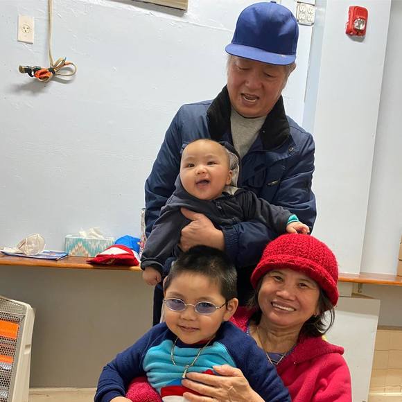 Profile Picture of Chantha Chhim (@chanthachhim) on Poshmark