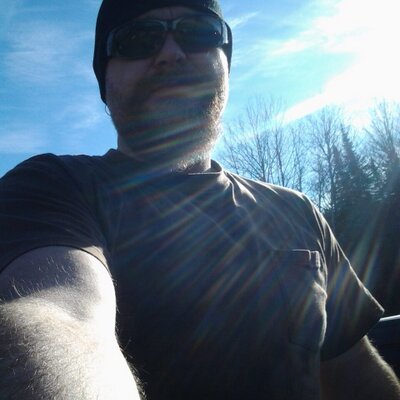 Profile Picture of Chuck Hebert (@chuck_hebert) on Twitter