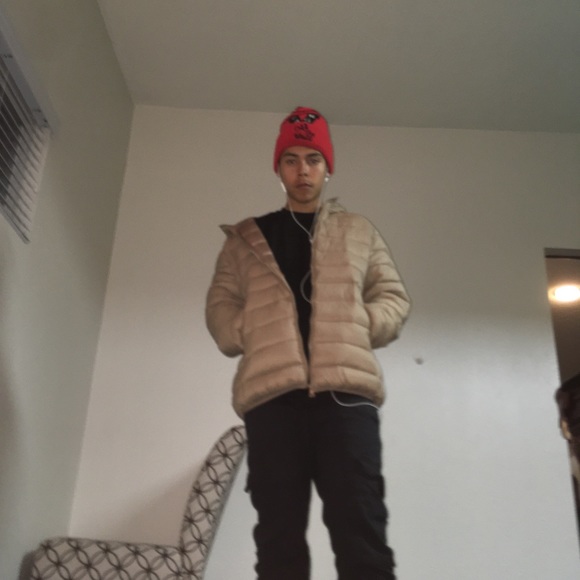 Profile Picture of Gerardo Lara (@gerardolara547) on Poshmark