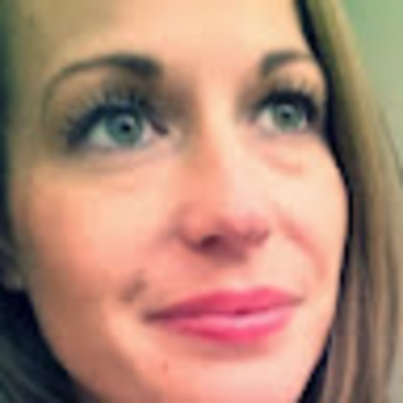 Profile Picture of Marci Bearden (@marcibearden) on Poshmark