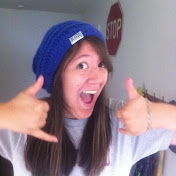 Profile Picture of Amanda Macri (@utypeitype16) on Youtube