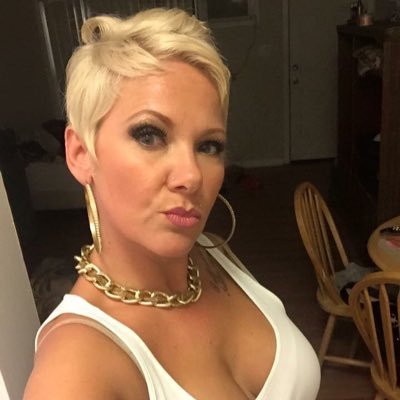 Profile Picture of Danielle Malec (@danielle_malec) on Twitter