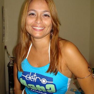 Profile Picture of Amanda Simoes (@amandasimoes18) on Twitter