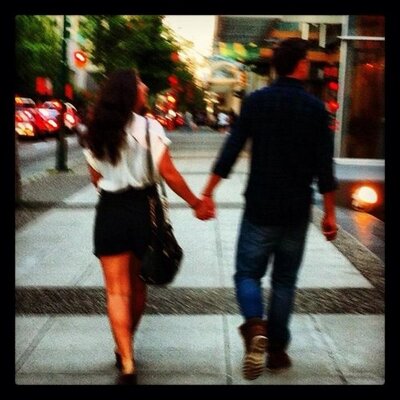 Profile Picture of Angela Melville (@amel4444) on Twitter