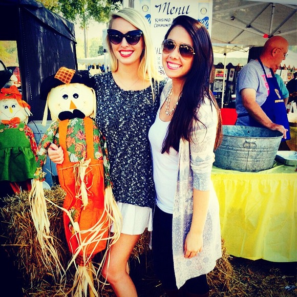 Profile Picture of Carly Carter (@carlycarter31) on Poshmark