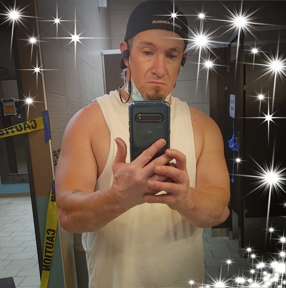 Profile Picture of Tony Cooke (@swiper75) on Poshmark