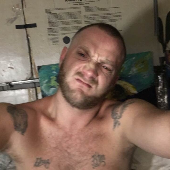 Profile Picture of James Huggins (@jameshuggins582) on Poshmark