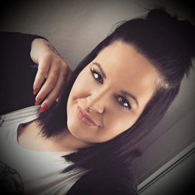 Profile Picture of  🇺🇸 Lizzy Ryan  🇩🇪 (@LizzyRyan6) on Twitter