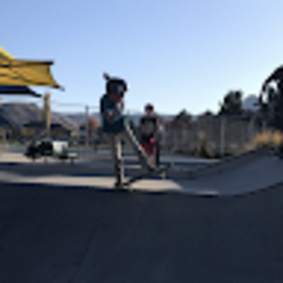 Profile Picture of Max Vine (@max_vine) on Poshmark