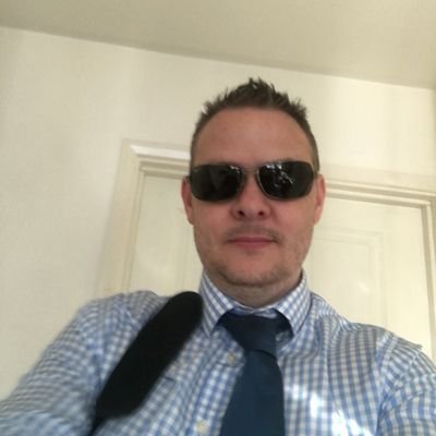 Profile Picture of Barry Walpole (@JamesFe79870538) on Twitter