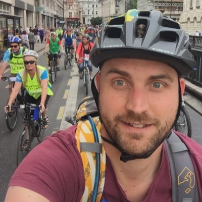 Profile Picture of Simon Cornelius (@si_cornelius) on Twitter