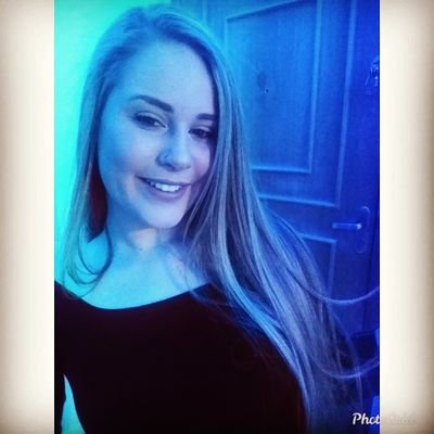 Profile Picture of Larissa Adams (@Larissa87112147) on Twitter