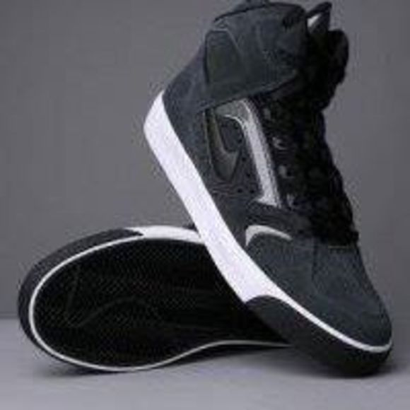 Profile Picture of Jacob Coopersmith (@snake592) on Poshmark