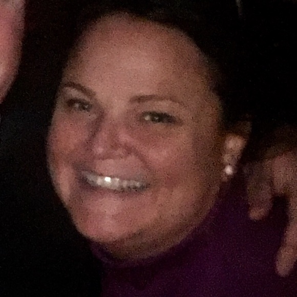 Jennifer Westerholt - Poshmark Profile Picture of Jennifer Westerholt (@j_westerholt) on Poshmark