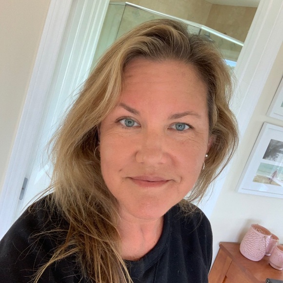 Profile Picture of Janell Szymczak (@janellszy) on Poshmark