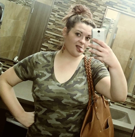 Profile Picture of Whitney Jo (@whitjo11) on Poshmark