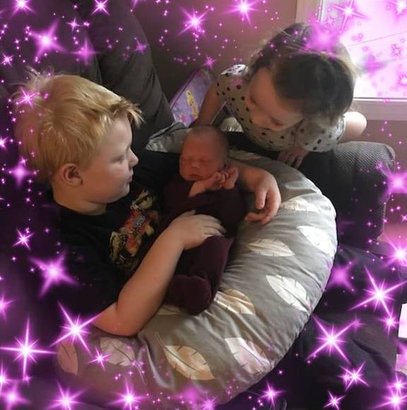 Profile Picture of Annette Davey (@annettedavey) on Poshmark