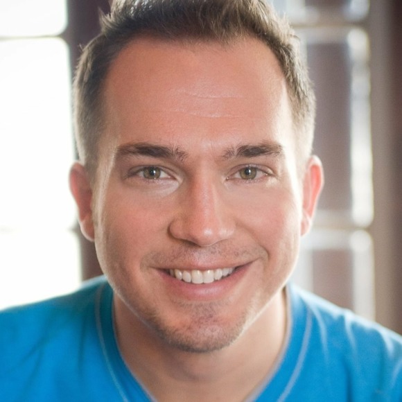 Profile Picture of Michael Kent (@magikent) on Poshmark