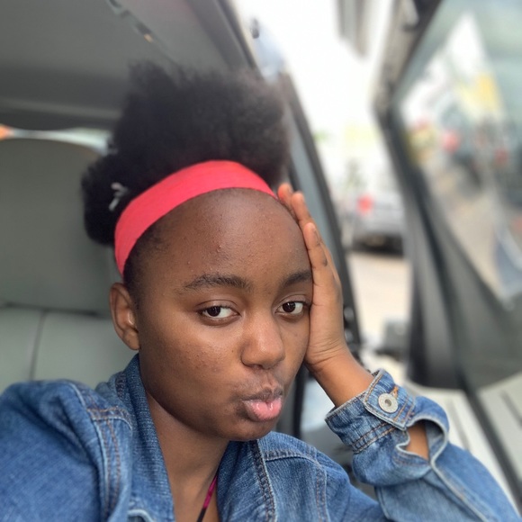 Profile Picture of Nelly Kennedy (@nellykennedy) on Poshmark