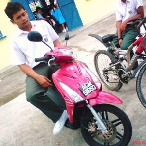 Profile Picture of Raja Akmal (@rmarz_93) on Myspace