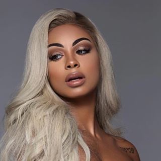 Profile Picture of Simone Banks (@Simone-Banks) on Facebook