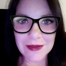 Profile Picture of Stephanie Deck (@mrsdeck010209) on Twitter