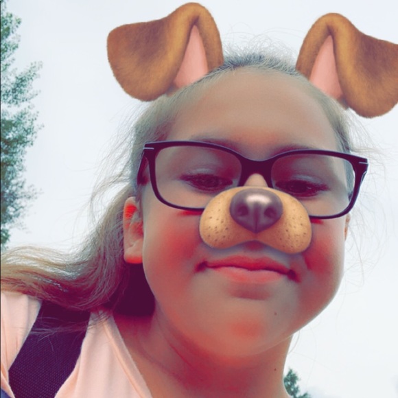 Profile Picture of Ashley Bossick (@ashley_bossick) on Poshmark