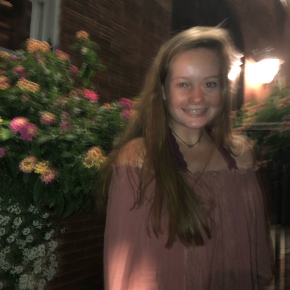 Profile Picture of Amelia Krause (@amelia4774) on Poshmark